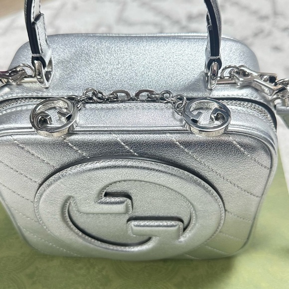 Brand new with tags, receipt of purchase, box and dust bag. Gorgeous! - Picture 13 of 14